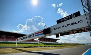 Editorial, Novinky: Novinky na domácích okruzích pro rok 2025: Světlé zítřky v Brně, komplikace v Mostě.