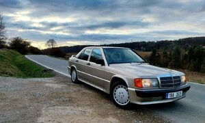 Mercedes-Benz 190 2.3-16 je konečně po letech doma