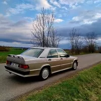 Mercedes-Benz 190 2.3-16 je konečně po letech doma