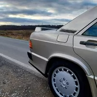 Mercedes-Benz 190 2.3-16 je konečně po letech doma