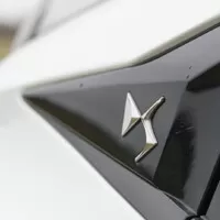 DS 4 Hybrid 145: Pravý francouzský zákusek