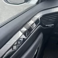 DS 4 Hybrid 145: Pravý francouzský zákusek