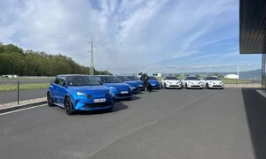 Novinky, Recenze & testy: První svezení s Alpine A290: Elektrický hot hatch nejen do města