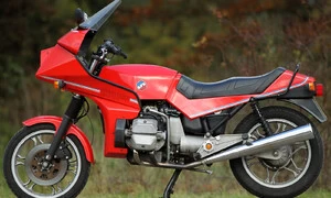 Historie, V jedné stopě: BFG 1300 Odyssée: Takřka ryze francouzský motocykl s motorem z Citroënu