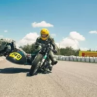 foto: se souhlasem Revzilla