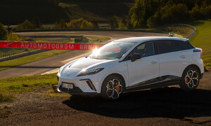 Recenze & testy: MG4 XPower: Postrach supersportů na rovinkách, potrava pro hot-hatche v zatáčkách