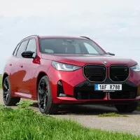 BMW X3 M50 xDrive: Nový král středně velkých SUV?