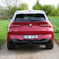 BMW X3 M50 xDrive: Nový král středně velkých SUV?