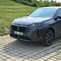 Peugeot 3008: Odvážný krok směrem z průměru