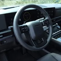 Hyundai Santa Fe hybrid 4x4: Auto, ve kterém chcete jet klidně i na druhý konec světa