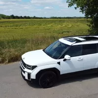 Hyundai Santa Fe hybrid 4x4: Auto, ve kterém chcete jet klidně i na druhý konec světa