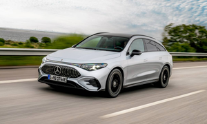 Novinky: Nový Mercedes-Benz CLA Shooting Brake: Splývavé kombi přidává centimetry pro zadní pasažéry i počet svítících hvězd. Otazník však panuje nad litry v kufru