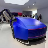 Jaguar Type 00 poprvé naživo. V Goodwoodu budil úžas - ale kde zůstaly klasiky?