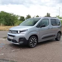 Citroën Berlingo 1.5 BlueHDi Max: Jak udělat z dodávky téměř luxusně vybavené MPV (a co to bude stát)