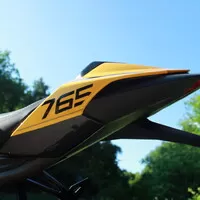 Triumph Street Triple 765 RS: Dokonalost nejde vylepšit. Nebo ano?