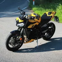Triumph Street Triple 765 RS: Dokonalost nejde vylepšit. Nebo ano?