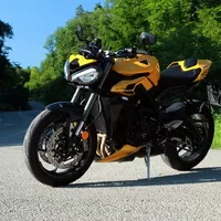 Triumph Street Triple 765 RS: Dokonalost nejde vylepšit. Nebo ano?