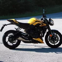Triumph Street Triple 765 RS: Dokonalost nejde vylepšit. Nebo ano?
