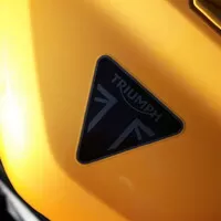 Triumph Street Triple 765 RS: Dokonalost nejde vylepšit. Nebo ano?