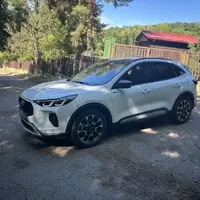 Ford Kuga PHEV Active X: Fordem tam a zase zpátky