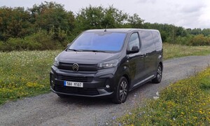 Dodávkář, Recenze & testy: Citroën Spacetourer Shine: Nejluxusnější Citroën dneška je dodávka?