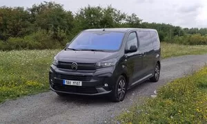 Dodávkář, Recenze & testy: Citroën Spacetourer Shine: Nejluxusnější Citroën dneška je dodávka?