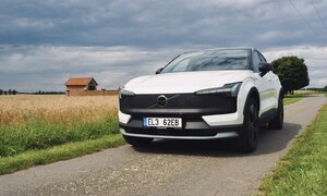 Recenze & testy: Volvo EX30 Cross Country: Parťák do nepohody