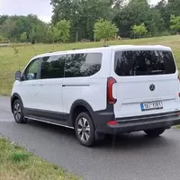 Volkswagen Caravelle Panamericana: Nebojí se dálnic ani šotoliny