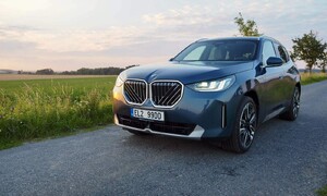 Recenze & testy: BMW X3 30e xDrive: Benjamínek nám dospěl