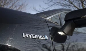 Ptejte se: Ptejte se: Elektromobil, nebo raději hybrid?