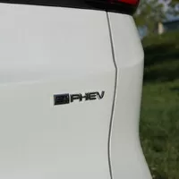 Ptejte se: Elektromobil, nebo raději hybrid? 