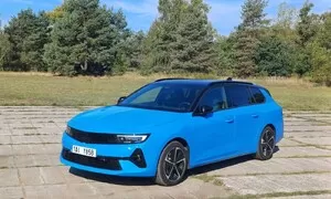 Recenze & testy: Opel Astra: Osvěžující normálnost ve světě individualit