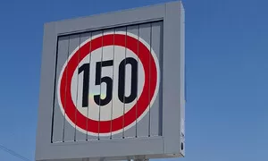 Novinky: Rychlost zabíjí? Uvidíme. Na D3 už můžete legálně vyzkoušet 150 km v hodině