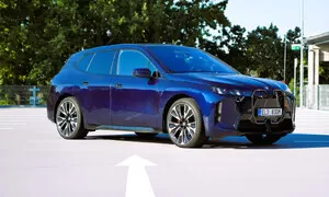 Recenze & testy: BMW iX xDrive60: Krása diskutabilní, technologie neoddiskutovatelná