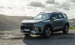 O 4 litry méně! Někdejší SsangYong si bere na paškál spotřebu, úsporný hybrid dostane nejprve KGM Torres