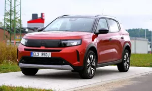 Recenze & testy: Opel Frontera Electric: Levná, prostorná a elektrická. Ale stojí za to?