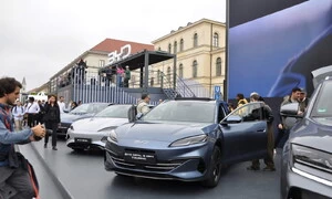 Editorial: Čínská auta přichází do Česka: levná lákadla, nebo past, která brzy přestane jezdit?