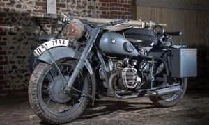 BMW R75: Ikonická sajdkára, která dobyla svět... i když trochu jinak, než bylo v plánu