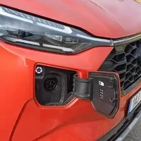 Ford Tourneo Custom PHEV: Napodruhé je mnohem lepší