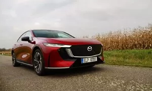 Recenze & testy: Mazda 6e: Elektrizující elegance