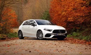 Recenze & testy: Mercedes-Benz AMG A45 (2020): Nečekaný král hot hatchů