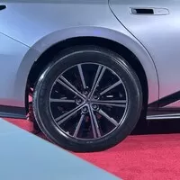 Skok do budoucnosti. Nový Lexus ES bude stát za to