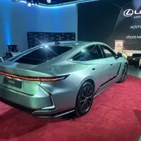 Skok do budoucnosti. Nový Lexus ES bude stát za to
