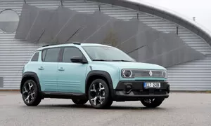 Recenze & testy: Renault 4: Praktické retro, které funguje