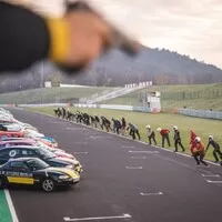 Primera 2.0 SRi vs MX-5 NB vs Focus ST170 vs 325ti Compact: Srovnání 4 speciálů pro Gumbalkan GrandPrix