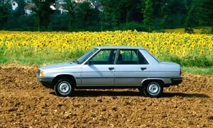 Historie: Retro okénko Petra Přikryla: Renault 9 a 11 – světový hit, který se mohl vyrábět i v ČSSR