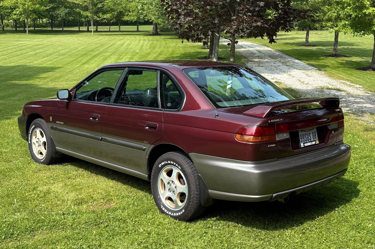 Subaru Legacy SUS | Zdroj: Cars & Bids