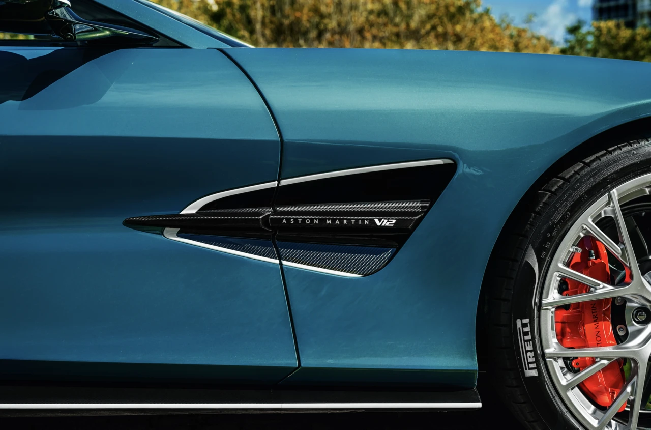 Foto: Aston Martin - oficiální tisková fotografie určená k publikaci