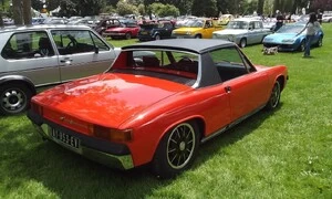 Historie: Nejkontroverznější Porsche historie? Auto, kterému říkali „uhánějící uhlák“