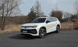 Recenze & testy: Volkswagen Tayron 2.0 TSI 195 kW: Čím toto neokázalé SUV poráží na hlavu početnou konkurenci?